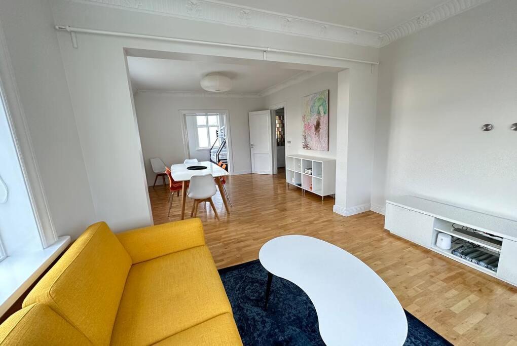Beautiful 2 Bedroom Apartment Downtown Reikiavik Exterior foto